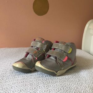 PLAE girls silver high tops